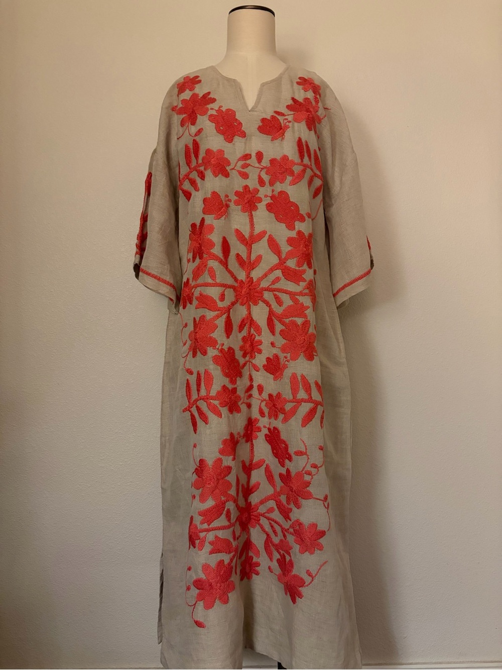 Women’s Sister Mary Linen Embroidered Kaftan Maxi